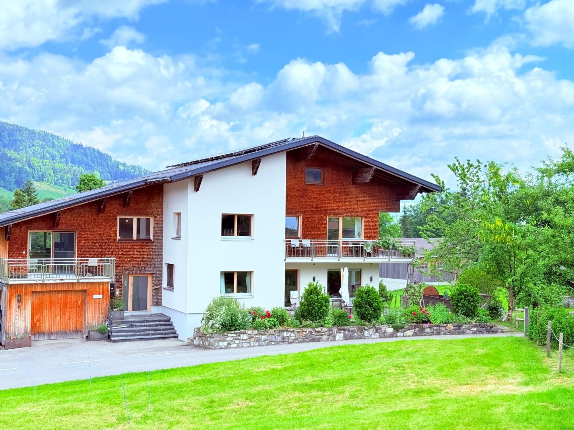Wiesen Appartment Schwarzenberg im Bregenzerwald Luaran gambar